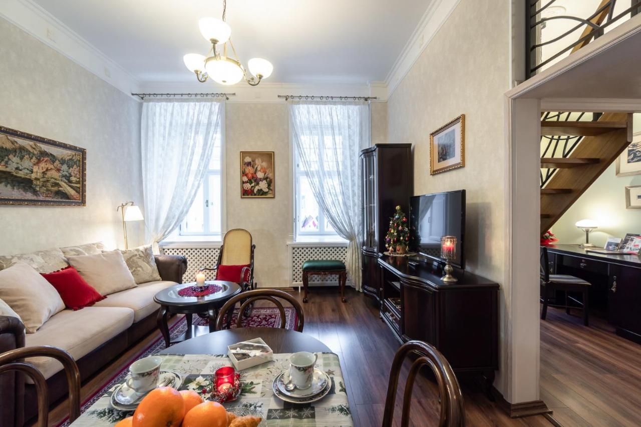 Classic Apartments In Old Town Tallinn Exterior photo